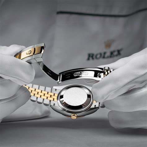 Rolex service procedure .